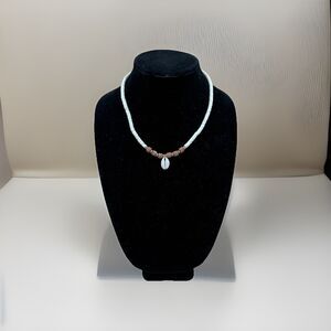 Boho Cowrie Pendant Shell Choker Necklace With Stacked Shell & Wood Beads